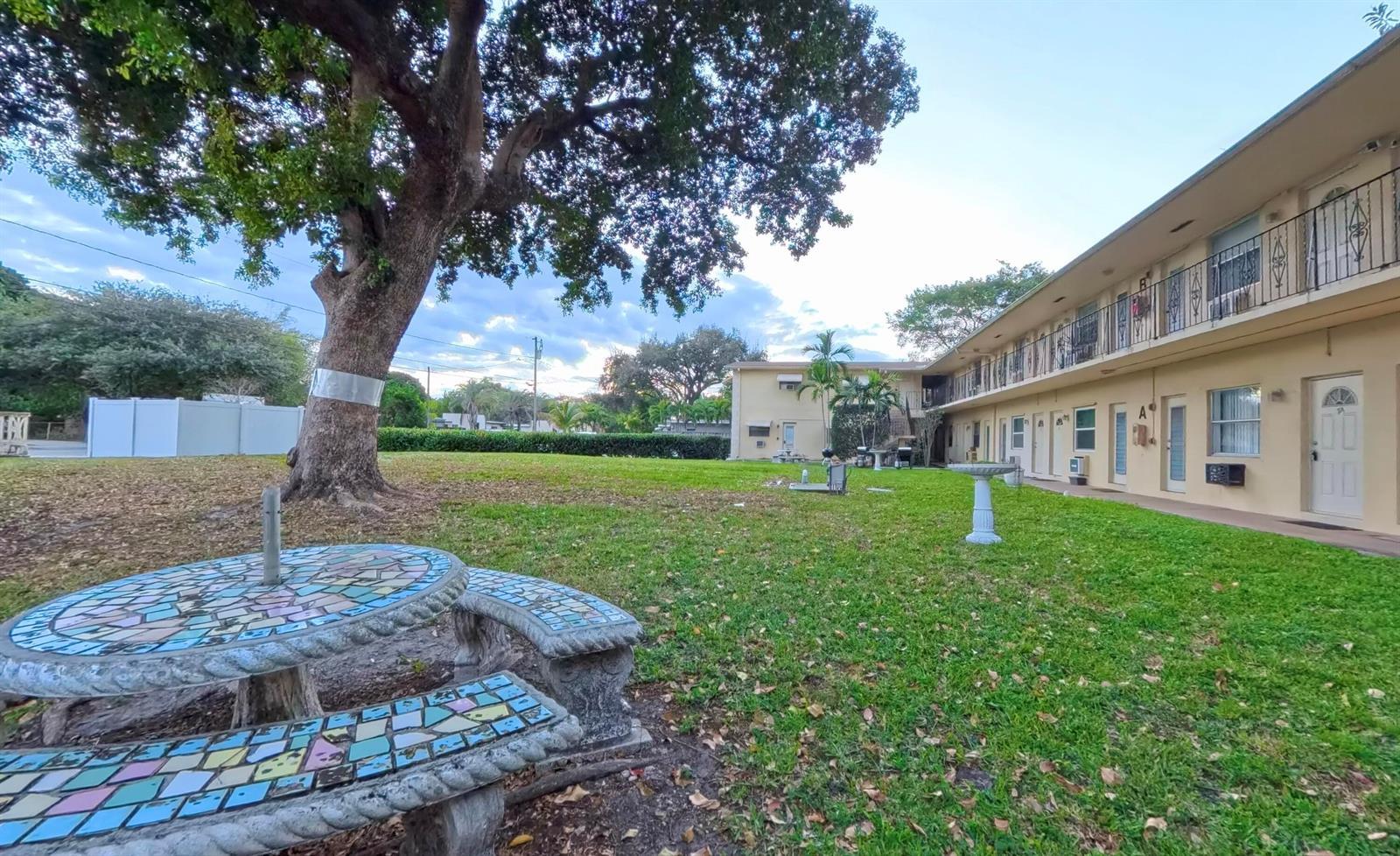 2621 Grant Street # 10a, Hollywood FL 33020 photo 3
