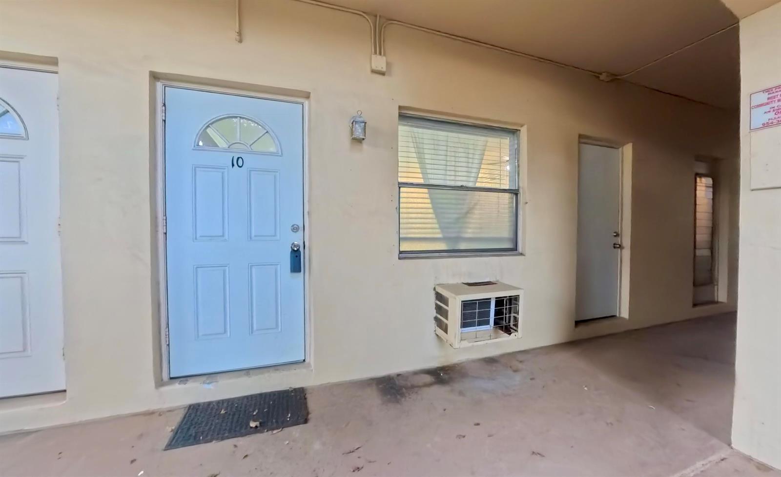 2621 Grant Street # 10a, Hollywood FL 33020