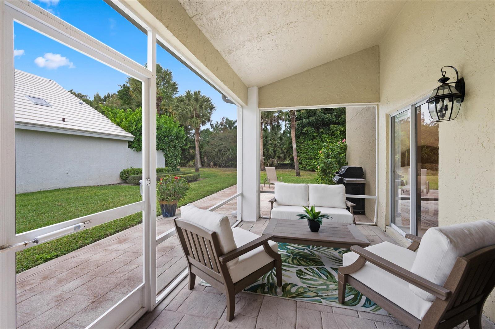 9221 Heathridge Drive, West Palm Beach FL 33411 photo 3