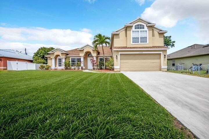 1355 SW Porter Road, Port St. Lucie FL 34953