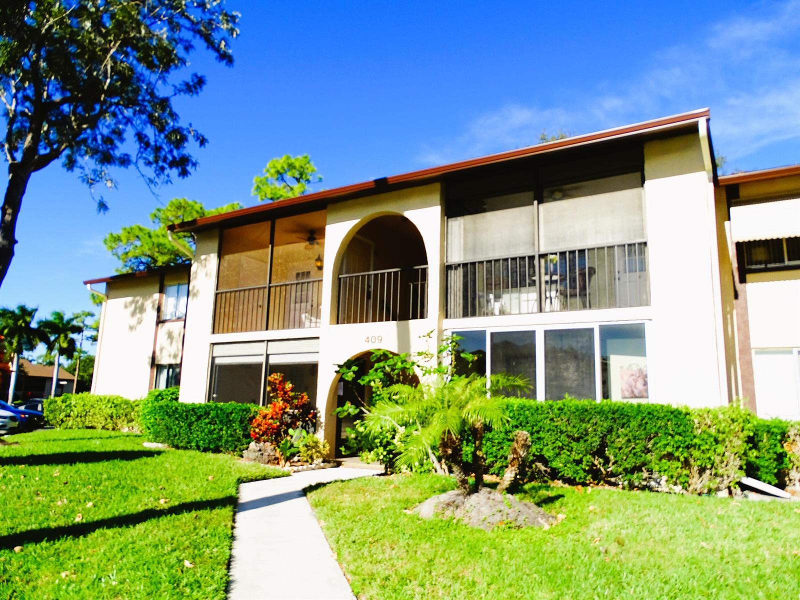 409 Pine Glen Lane # 2, FL 33463
