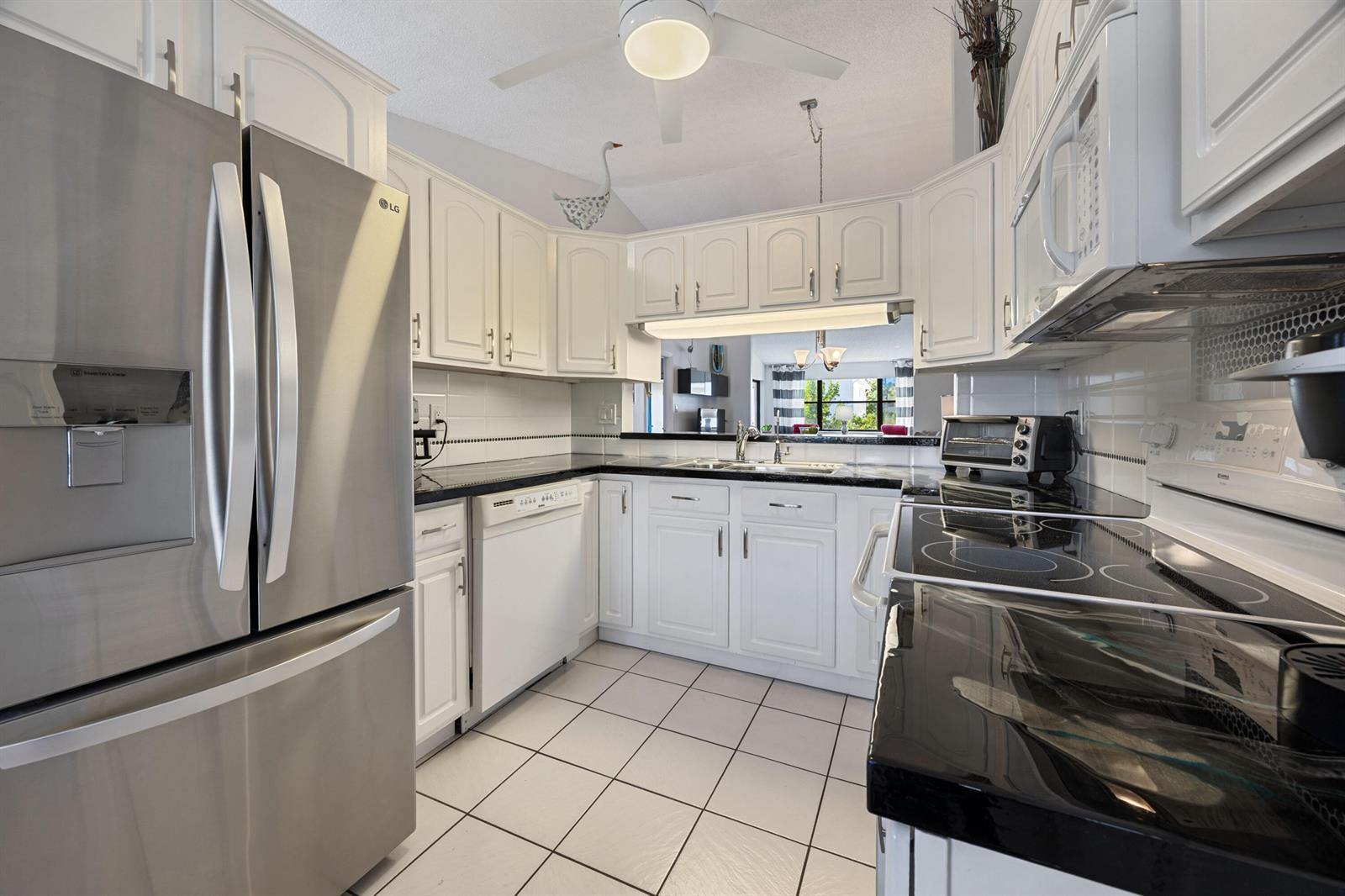 7673 Tahiti Lane # 203, Lake Worth FL 33467