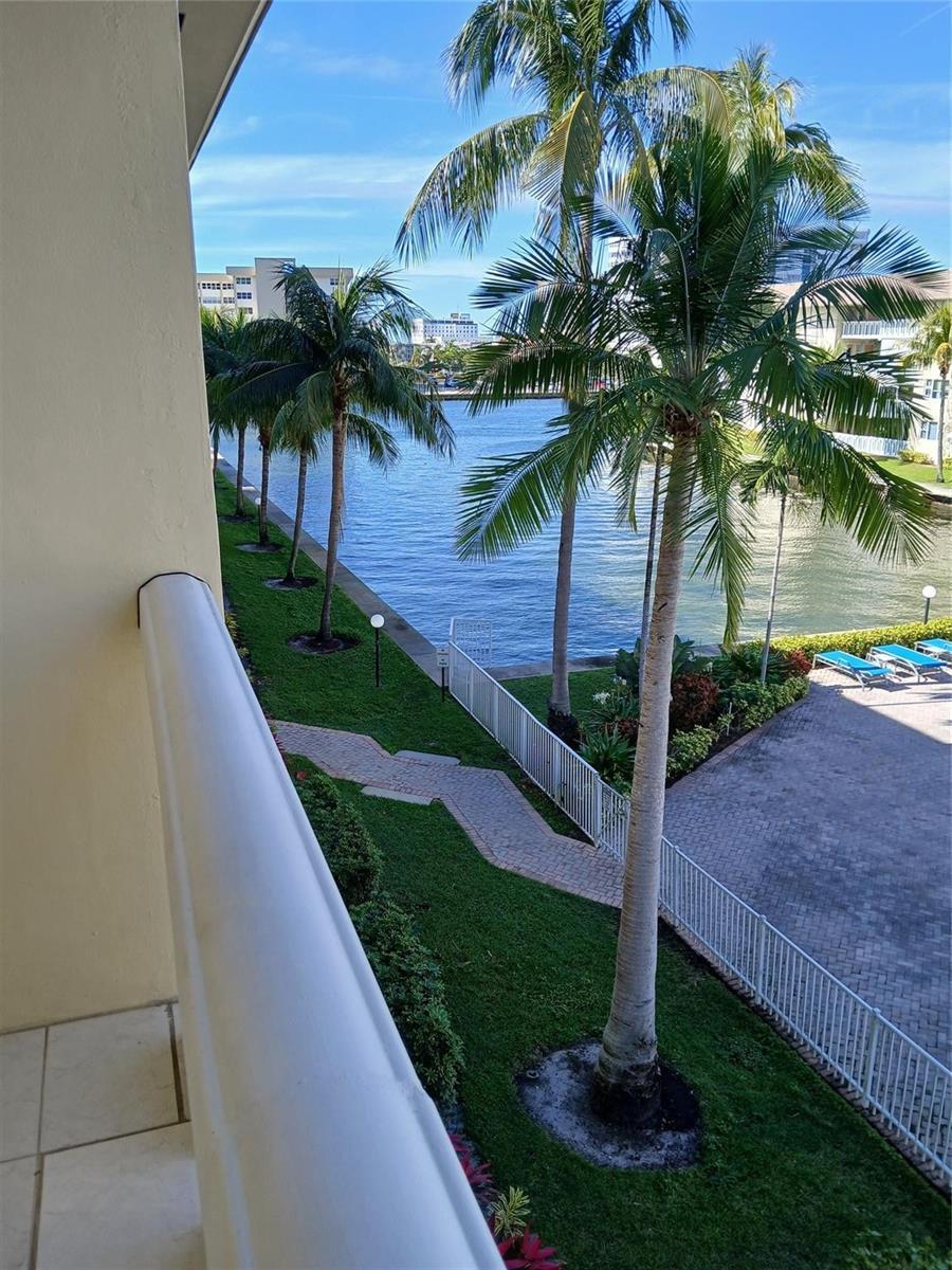 1891 S Ocean Drive # 303, Hallandale Beach FL 33009