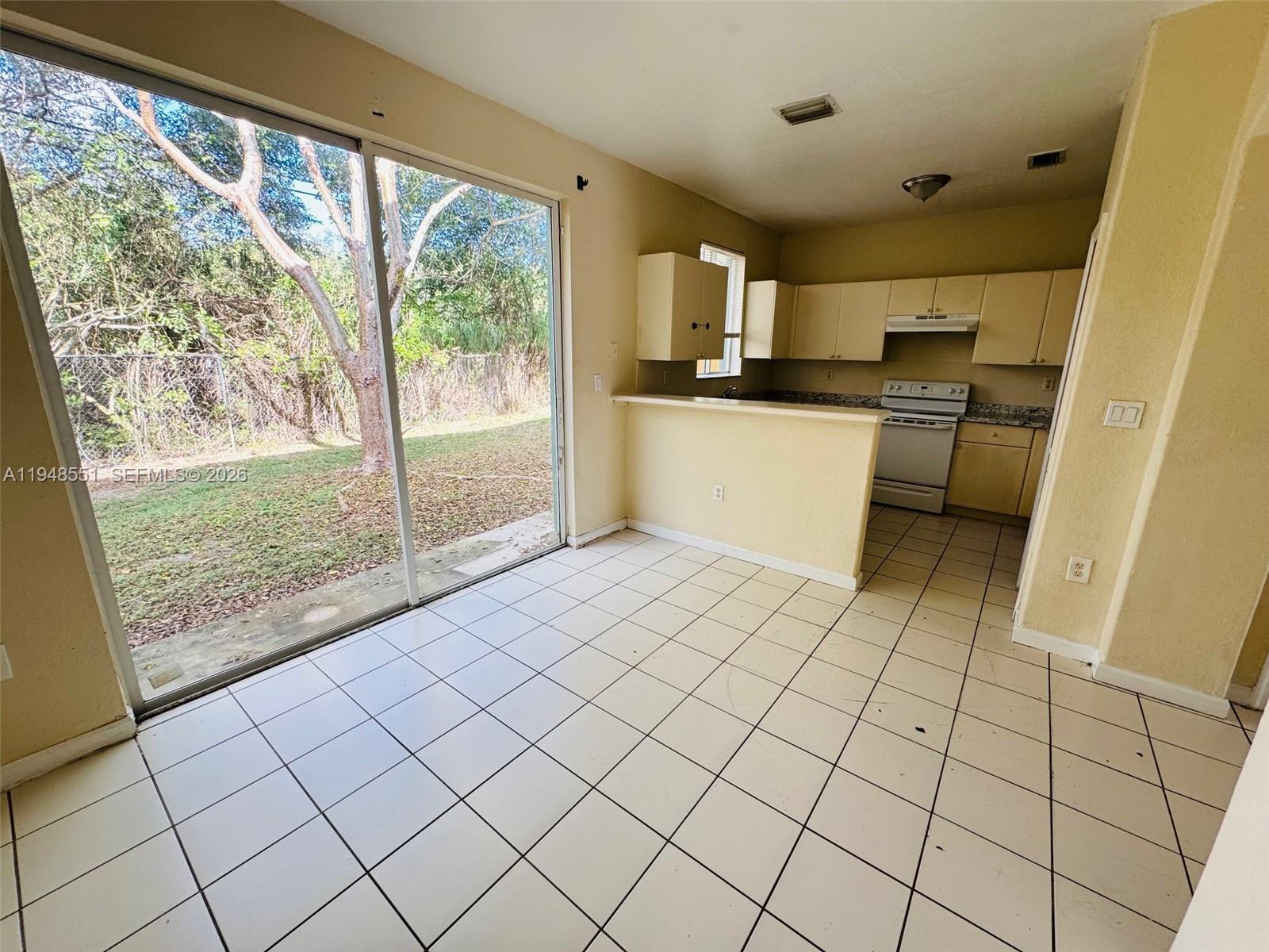 1527 SE 24th Ct # 234, Homestead FL 33035 photo 2