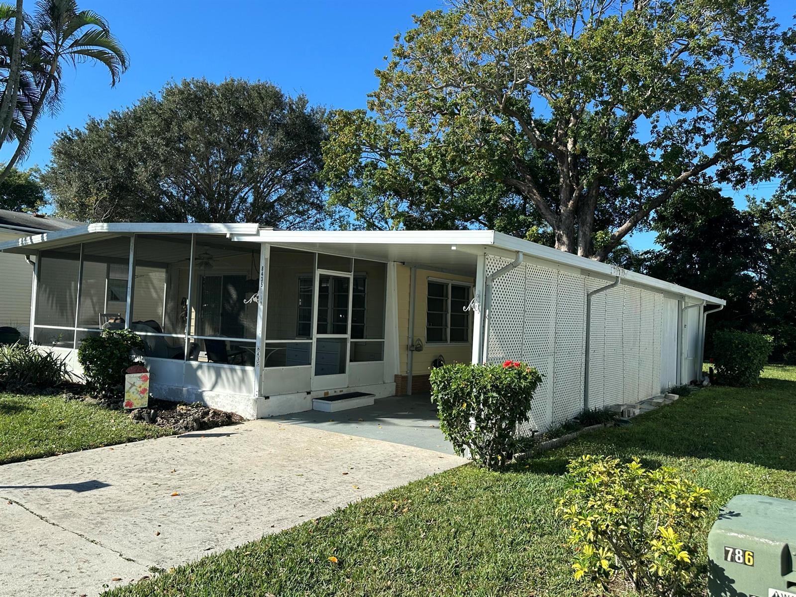 8435 E Club Road, Boca Raton FL 33433 photo 4
