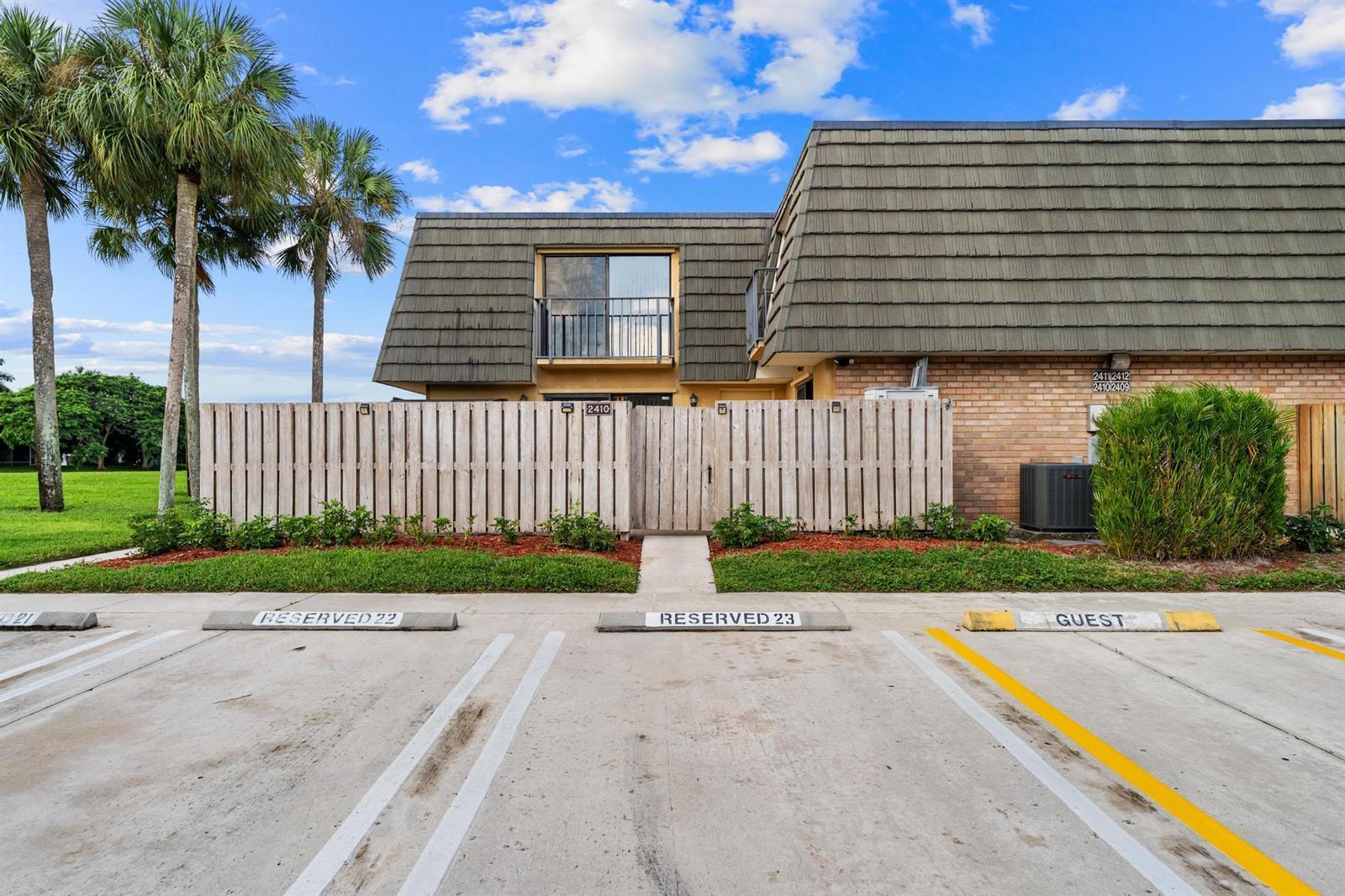 2410 24th Way, West Palm Beach FL 33407