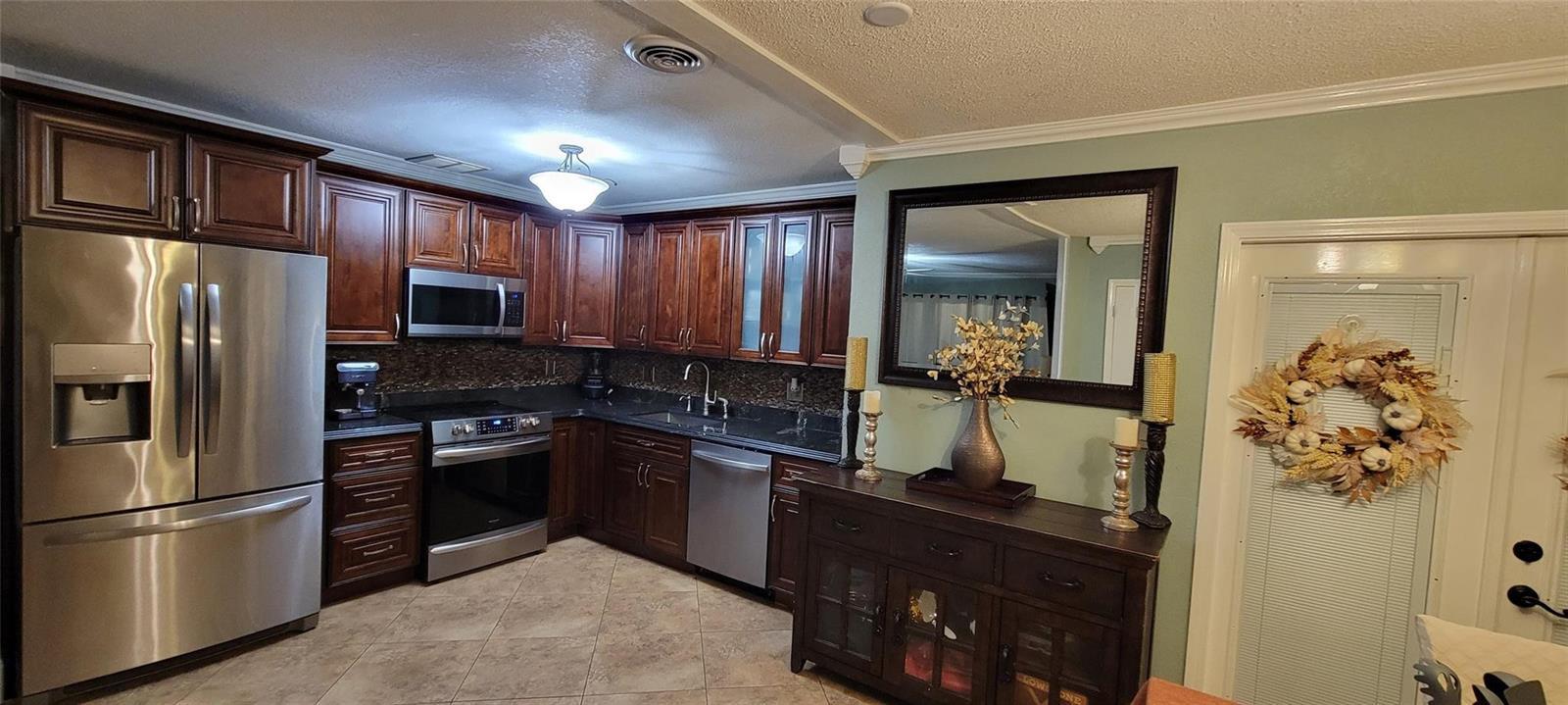 4153 NW 47th Terrace, Lauderdale Lakes FL 33319 photo 4