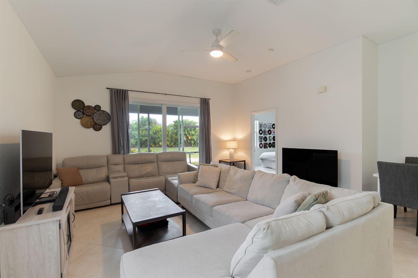 115 Coconut Key Lane, Delray Beach FL 33484 photo 3