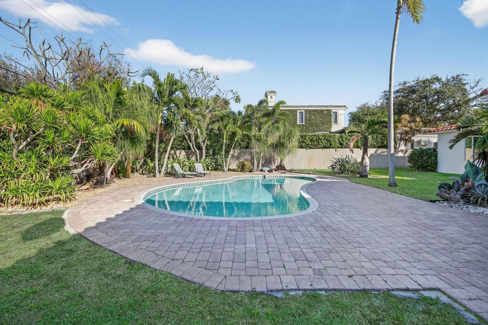 2317 NE 12th Street, Fort Lauderdale FL 33304 photo 4