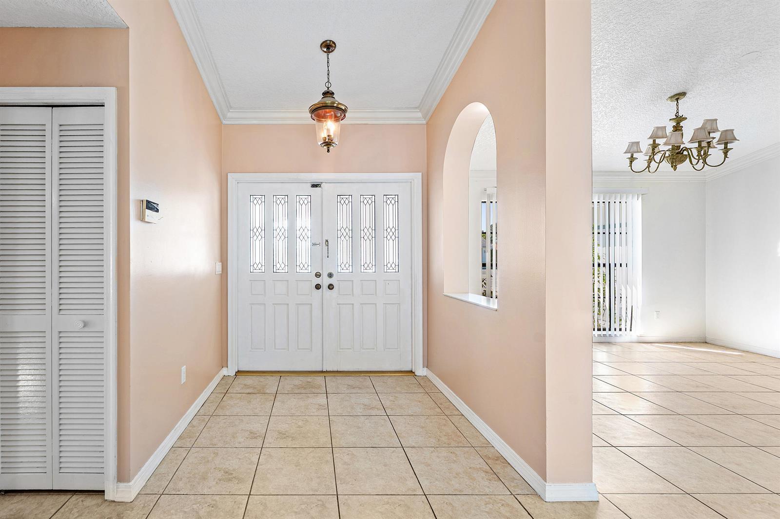 2057 Amesbury Circle, Wellington FL 33414 photo 5