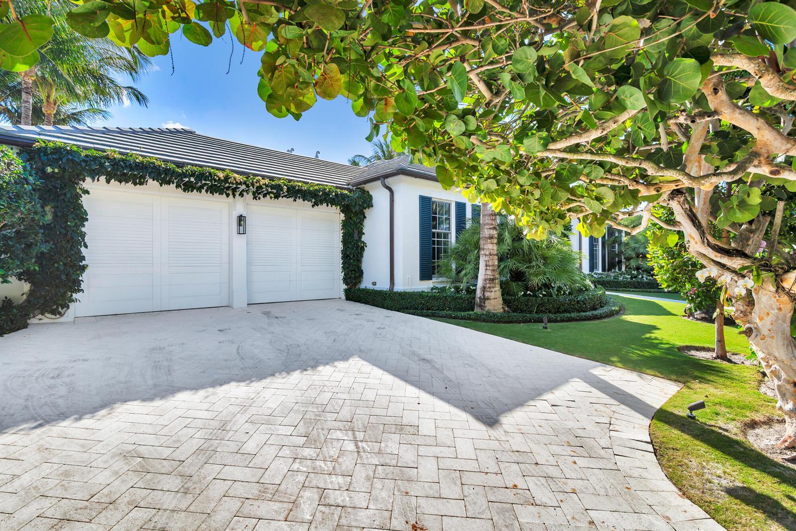216 Sandpiper Drive, Palm Beach FL 33480 photo 3