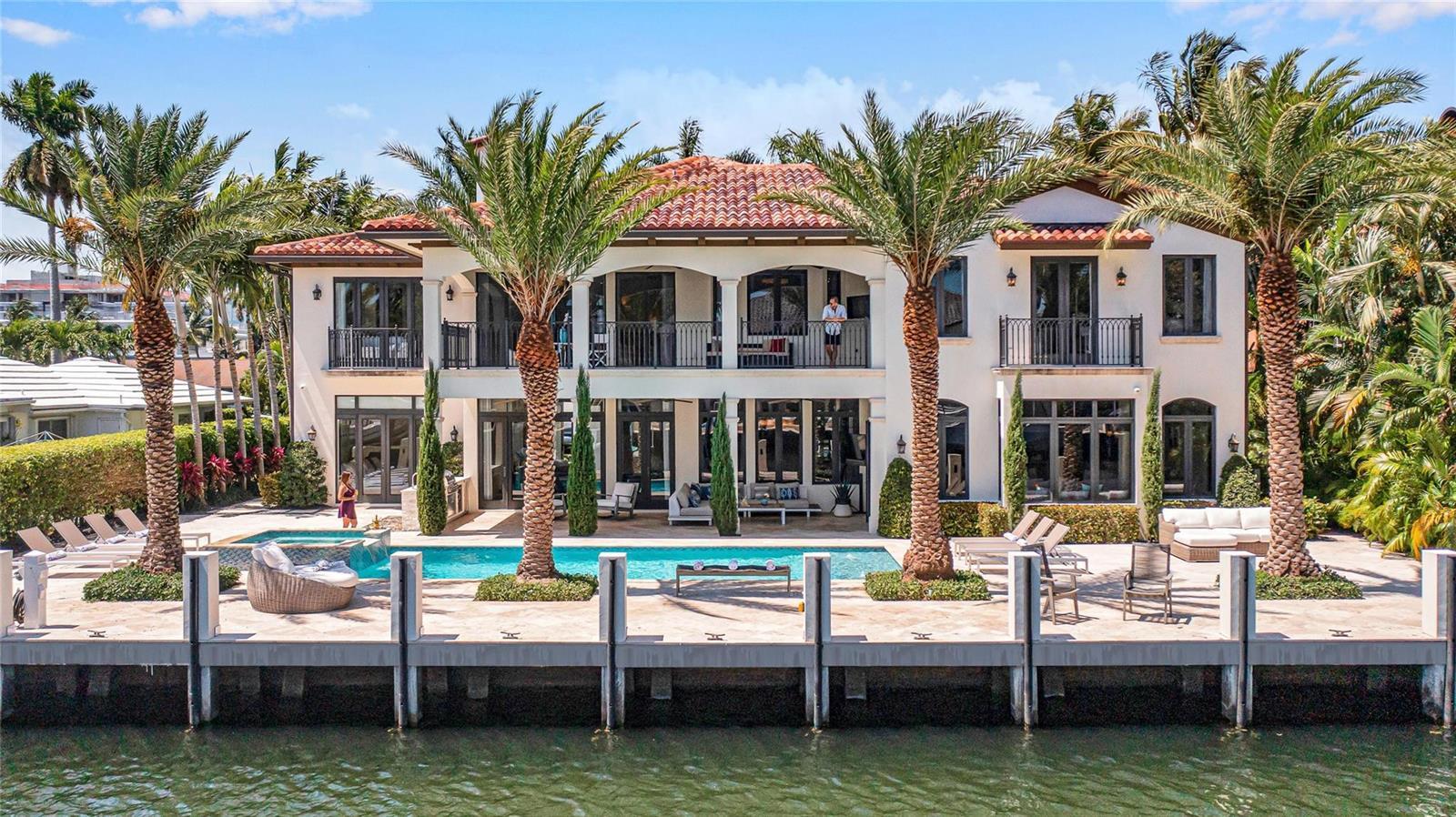 156 Fiesta Way, Fort Lauderdale FL 33301