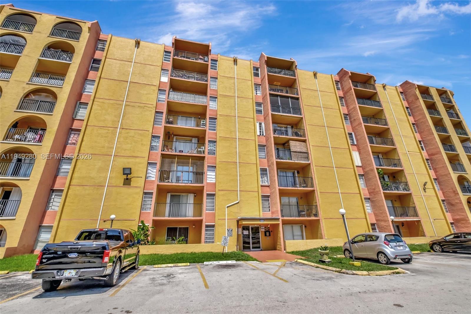 4803 NW 7th ST # 14, Miami FL 33126