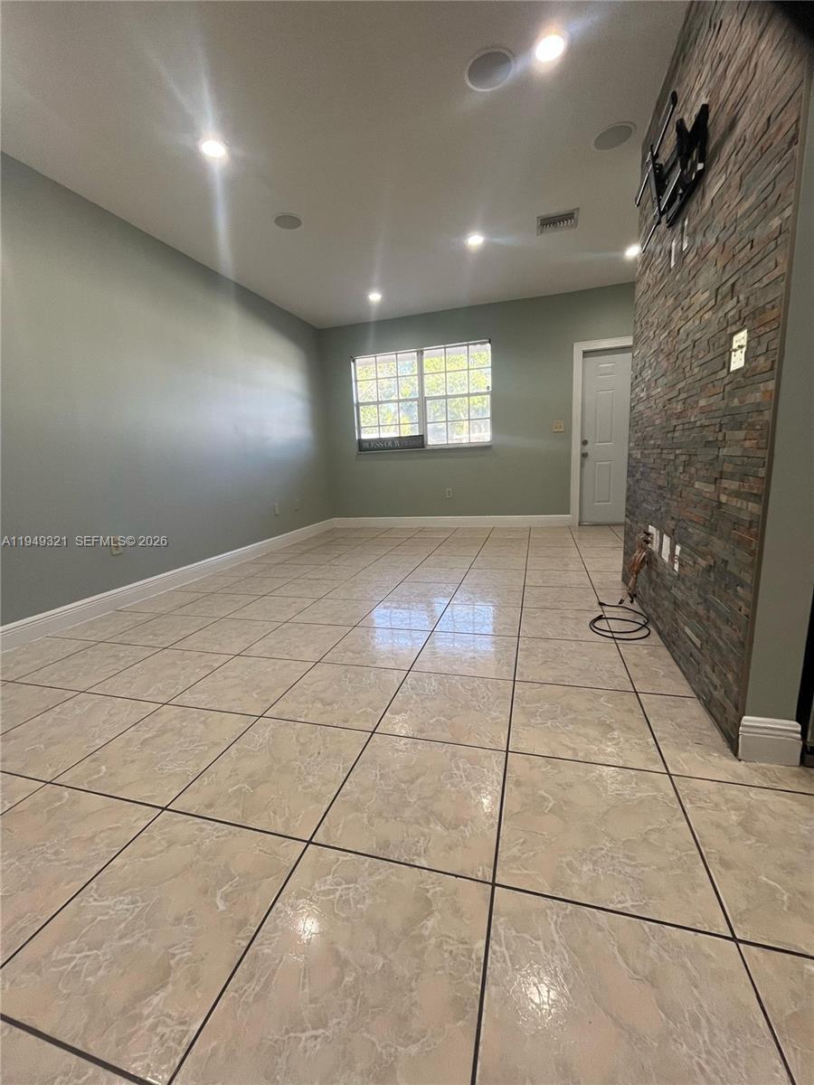 603 NW 97th St # 603, Miami FL 33150 photo 3