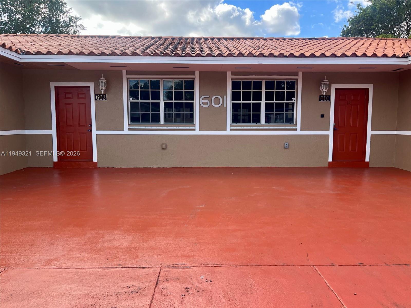603 NW 97th St # 603, Miami FL 33150