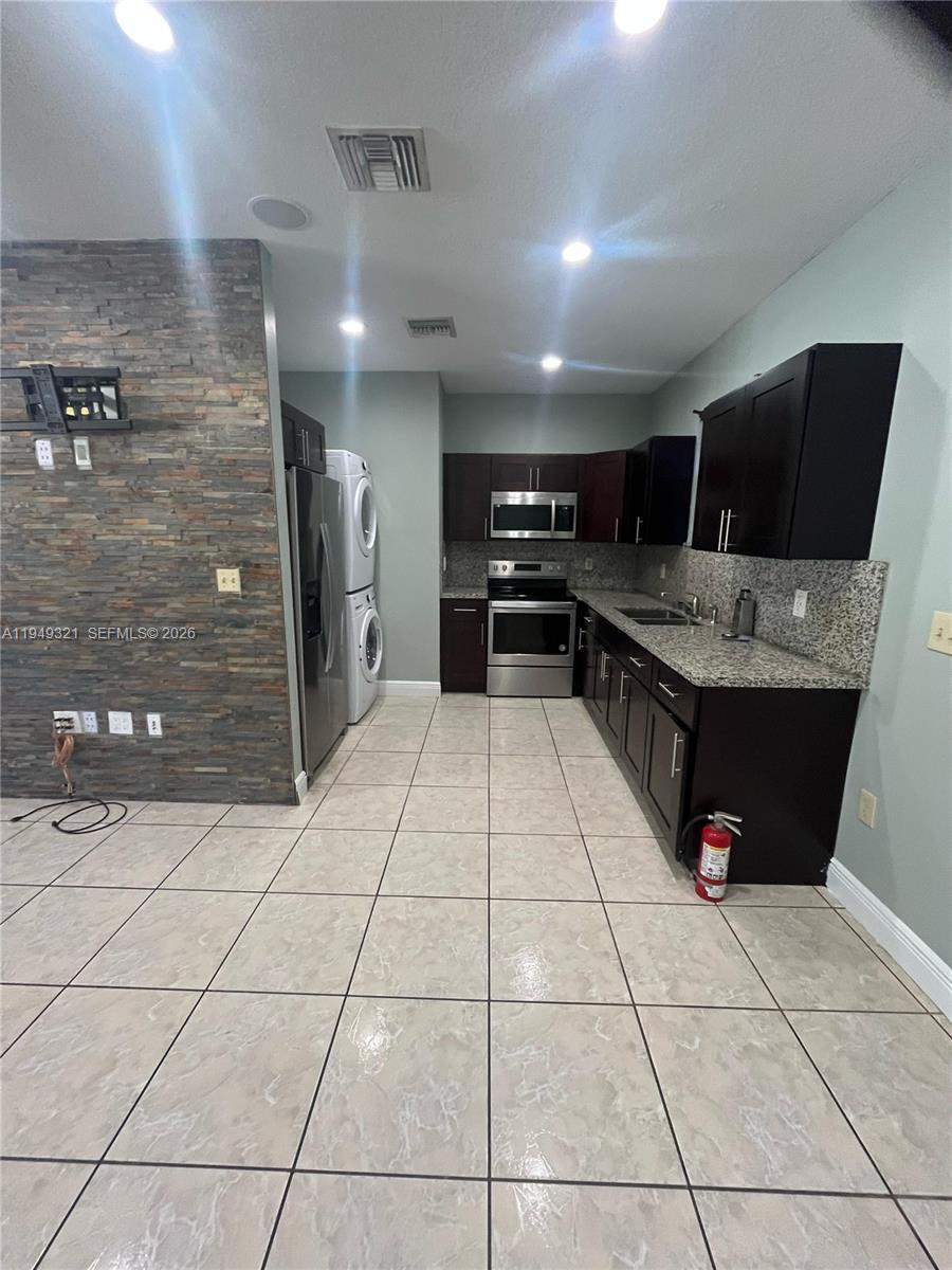 603 NW 97th St # 603, Miami FL 33150 photo 5