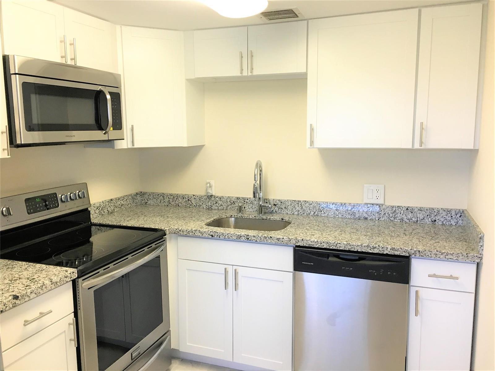 551 SW 135th Avenue # 405b, Pembroke Pines FL 33027 photo 2