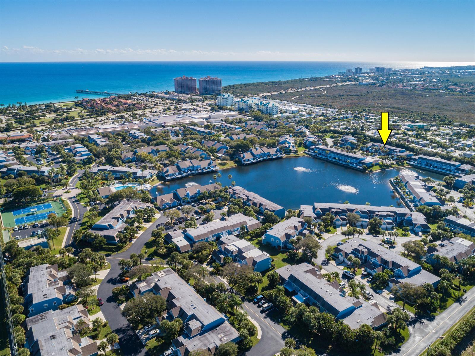 818 Ocean Dunes Circle, Jupiter FL 33477 photo 2