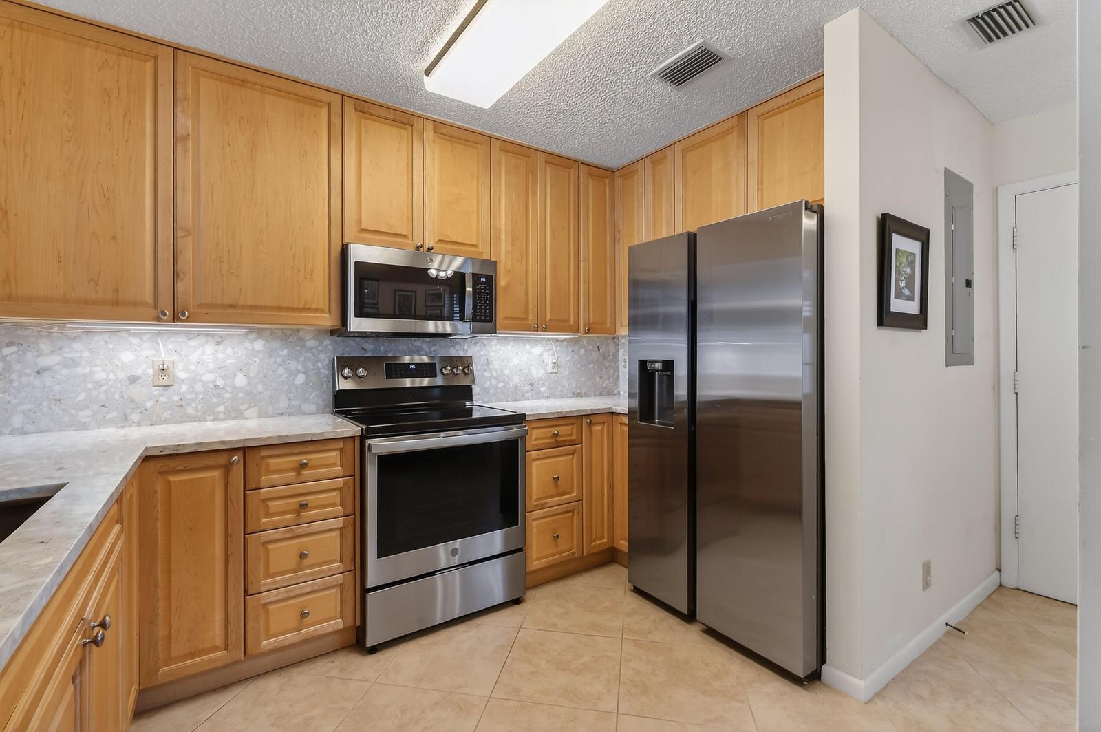 818 Ocean Dunes Circle, Jupiter FL 33477 photo 4