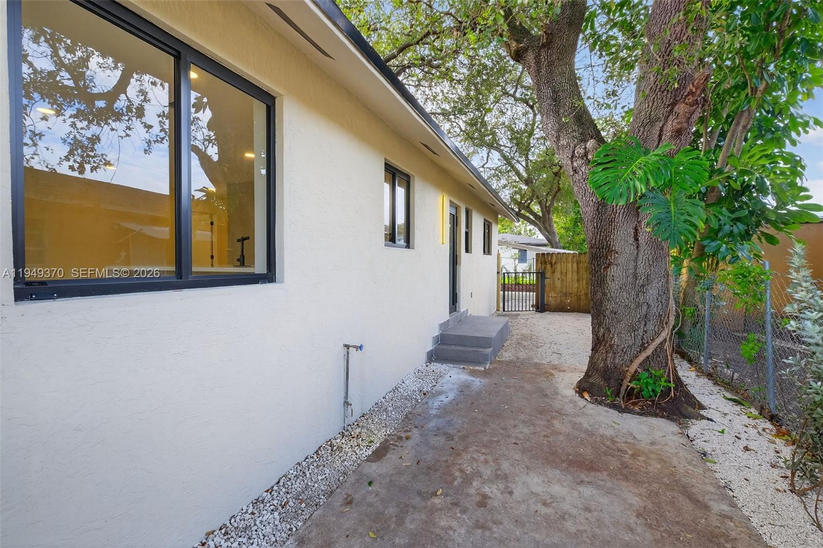 7700 NW 15th Ave, Miami FL 33147 photo 3