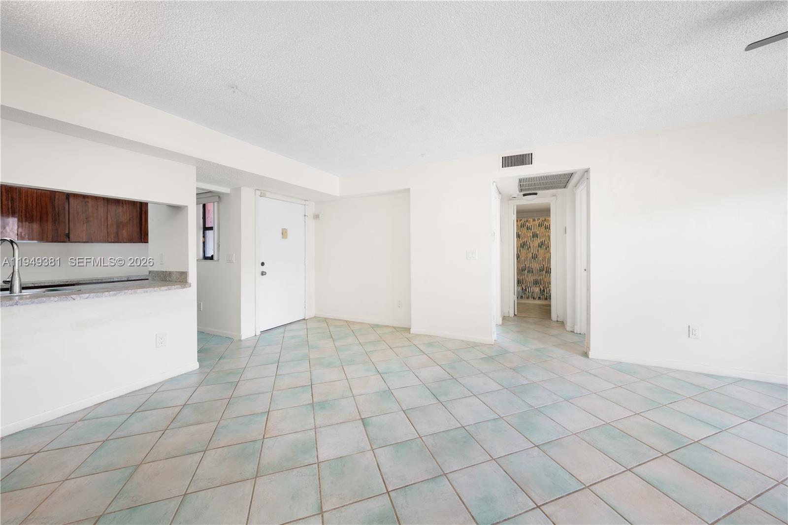 20905 NE 8th Ct # 36, Miami FL 33179 photo 5
