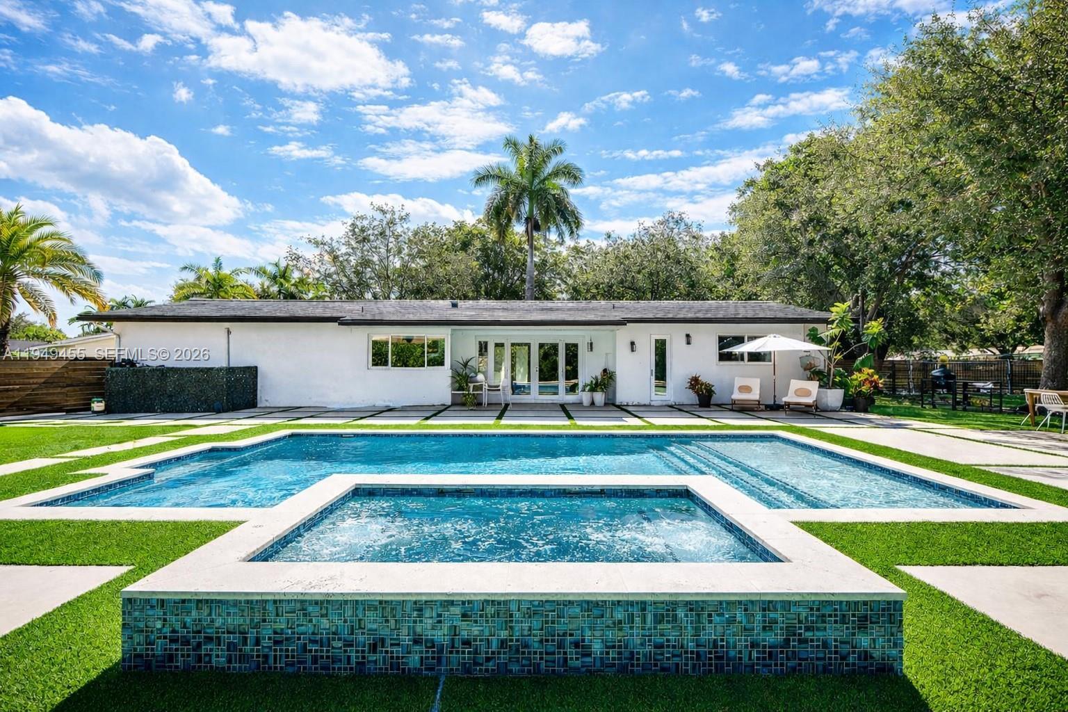 7601 SW 165th Ter, Palmetto Bay FL 33157