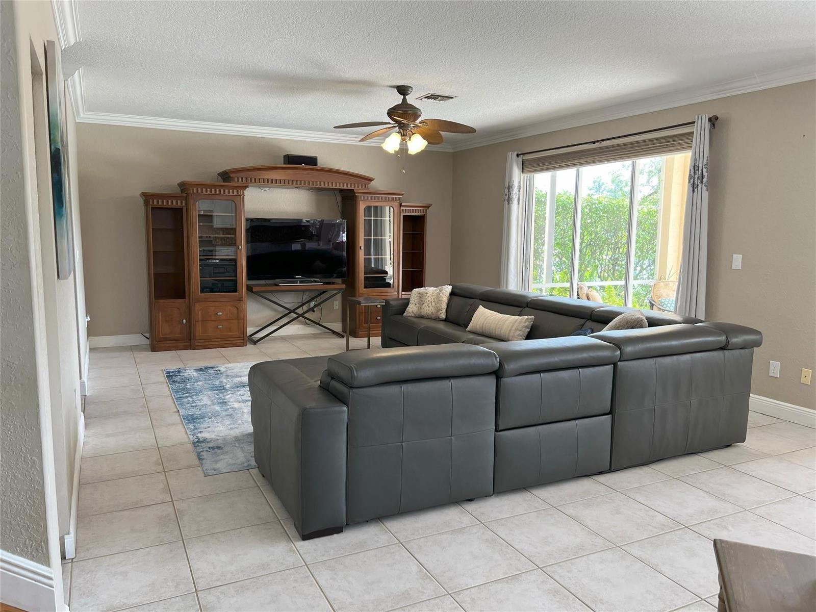 1423 SW 158th Avenue, Pembroke Pines FL 33027 photo 5
