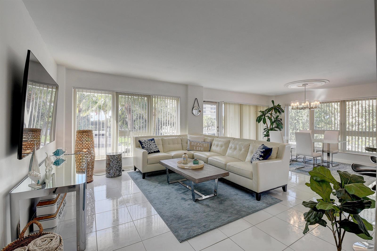 2066 N Ocean Boulevard, Boca Raton FL 33431 photo 2
