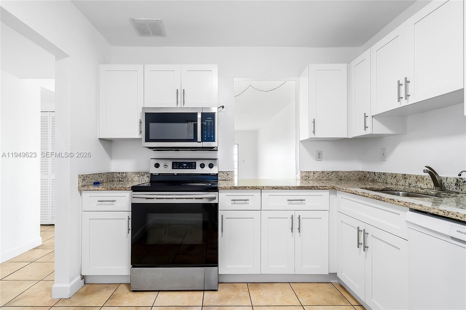 2500 SW 81st Ave # 402, Davie FL 33324 photo 4