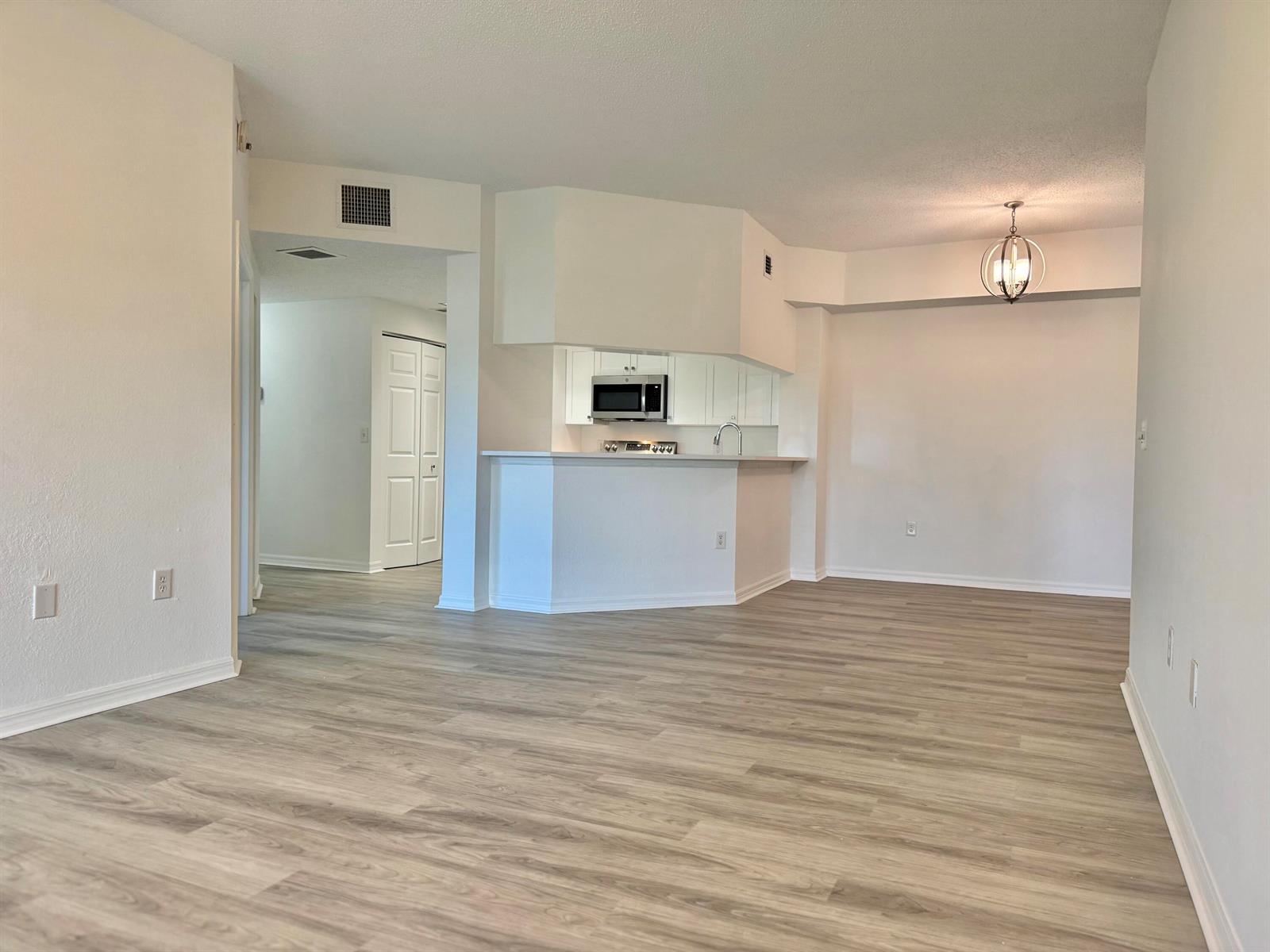 2725 Anzio Court # 304, Palm Beach Gardens FL 33410 photo 3
