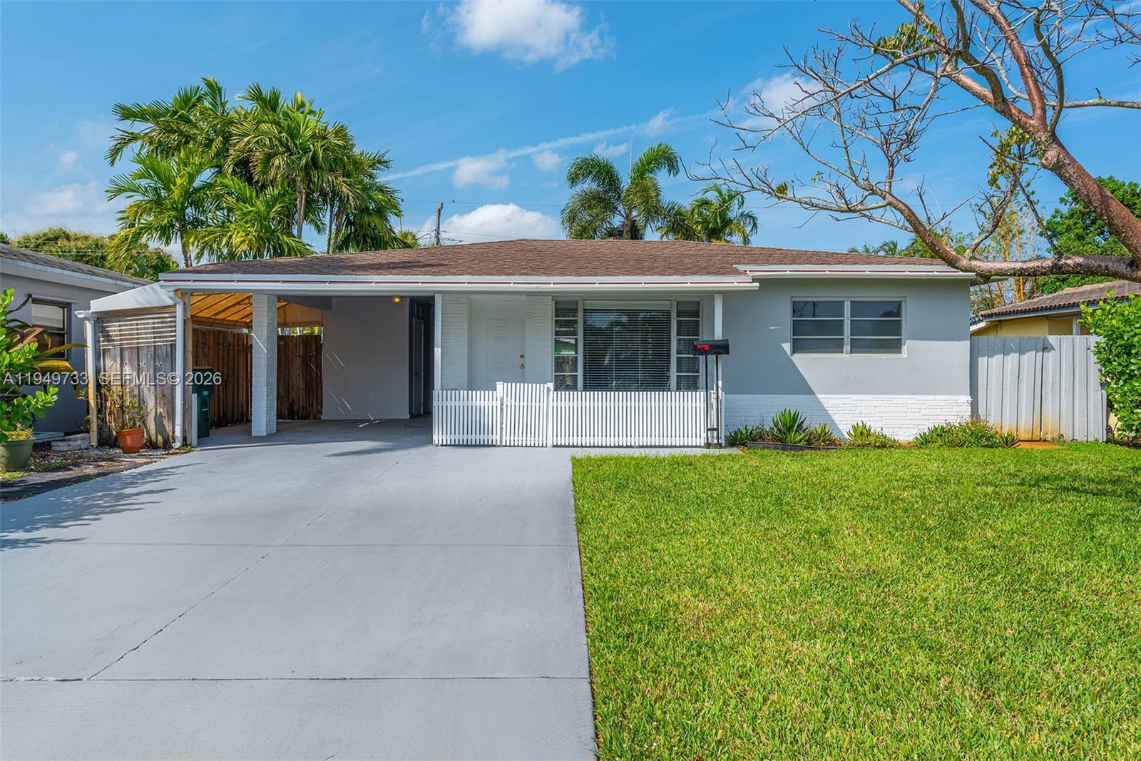 81 NE 47th St, Oakland Park FL 33334 photo 2