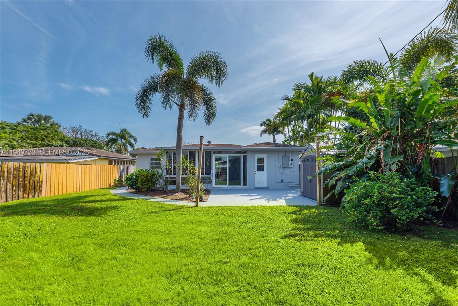 81 NE 47th St, Oakland Park FL 33334 photo 3