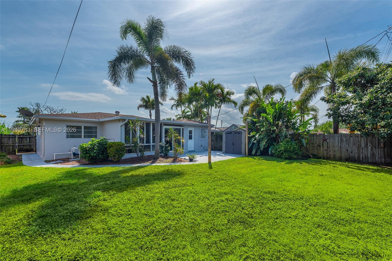 81 NE 47th St, Oakland Park FL 33334 photo 4