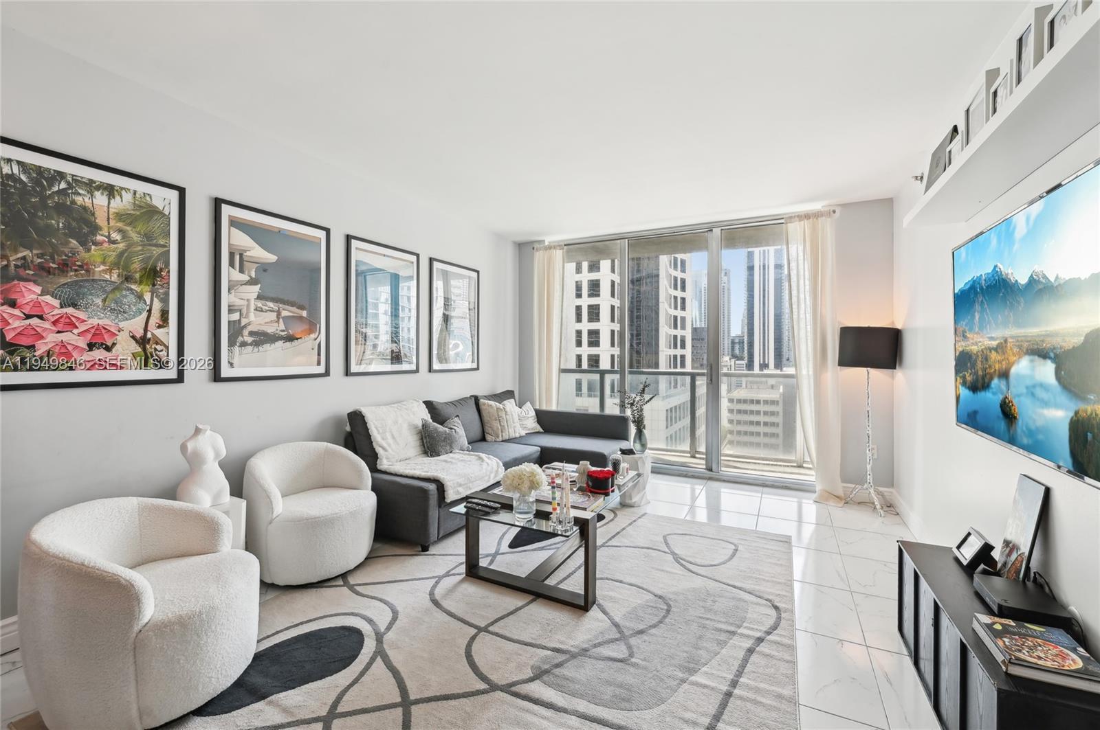 55 SE 6th St # 1608, Miami FL 33131
