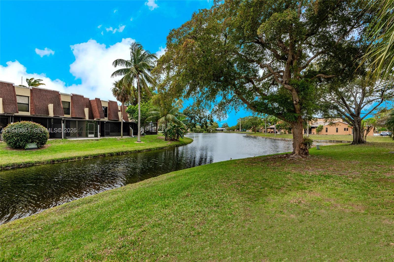 1501 NW 90th Way # 1501, Pembroke Pines FL 33024 photo 2