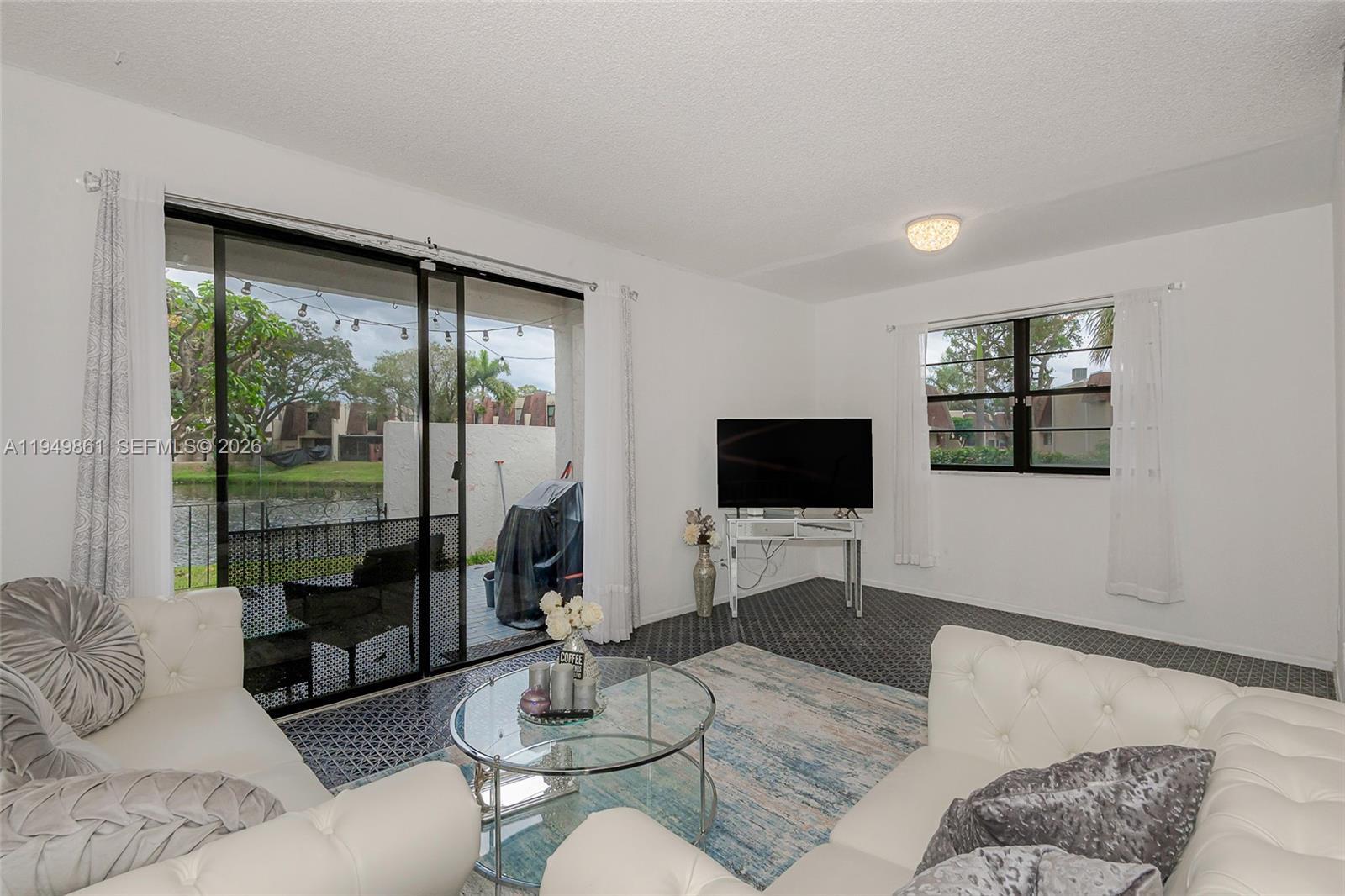 1501 NW 90th Way # 1501, Pembroke Pines FL 33024 photo 3