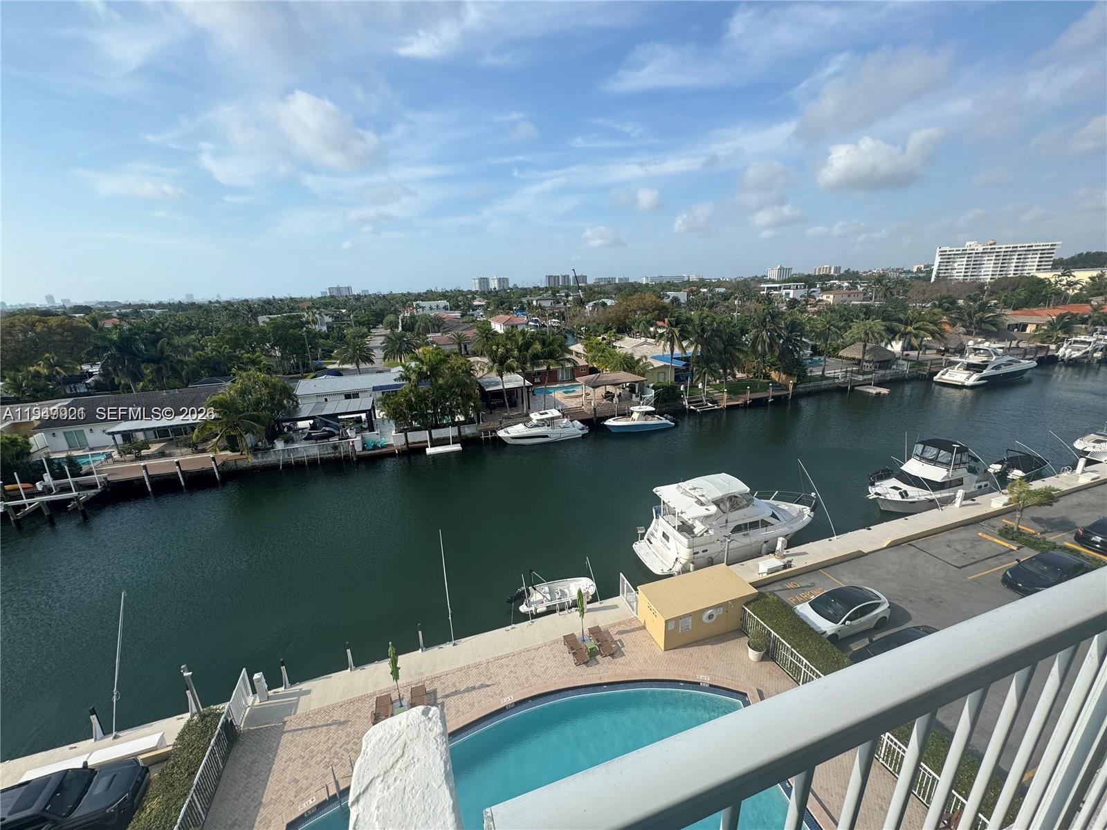 2000 NE 135th St # 606, North Miami FL 33181