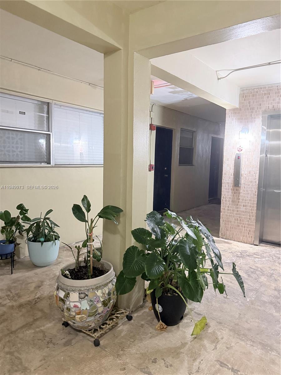 11930 NE 19th Dr # 28, North Miami FL 33181 photo 4