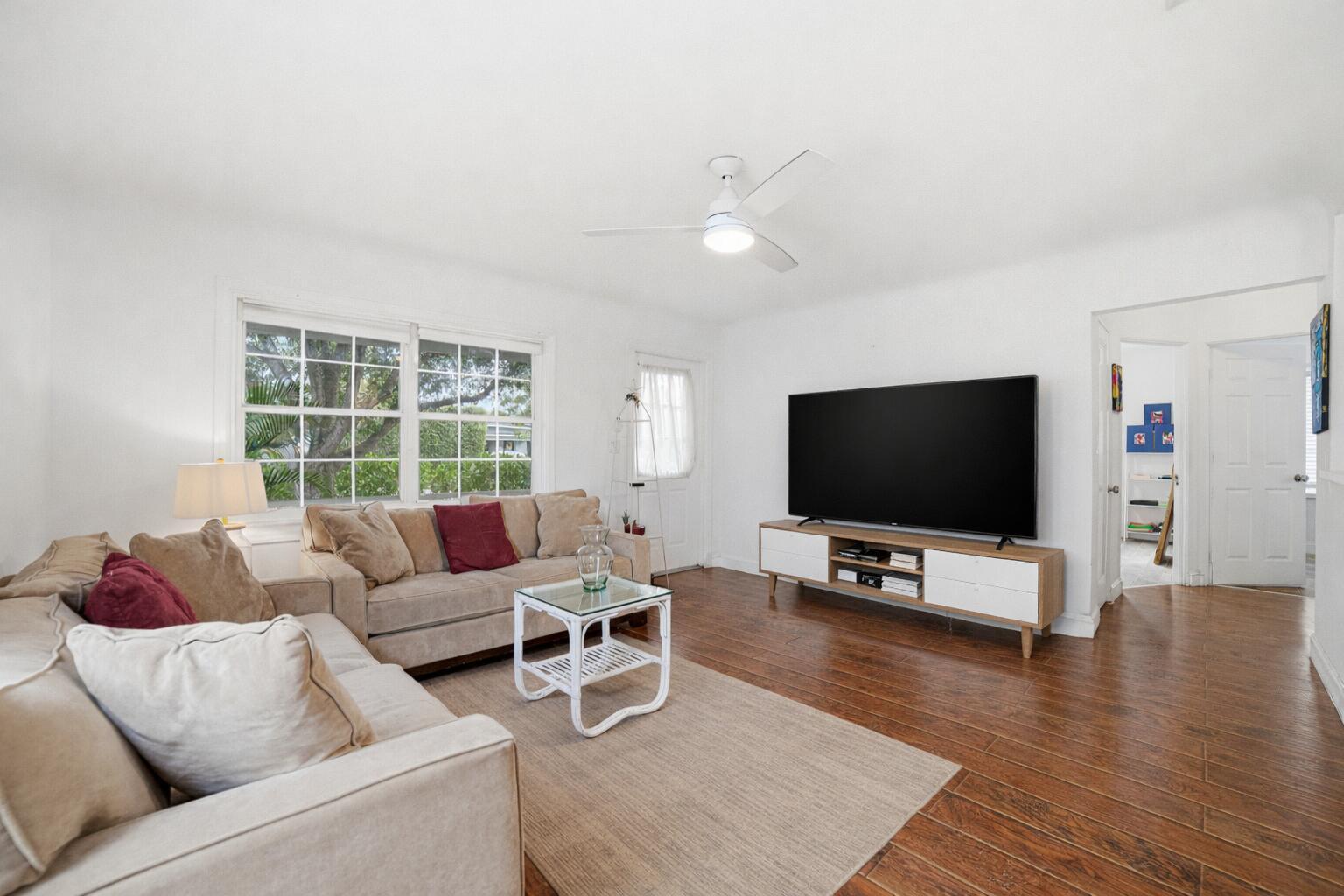1509 N N Street, FL 33460 photo 5