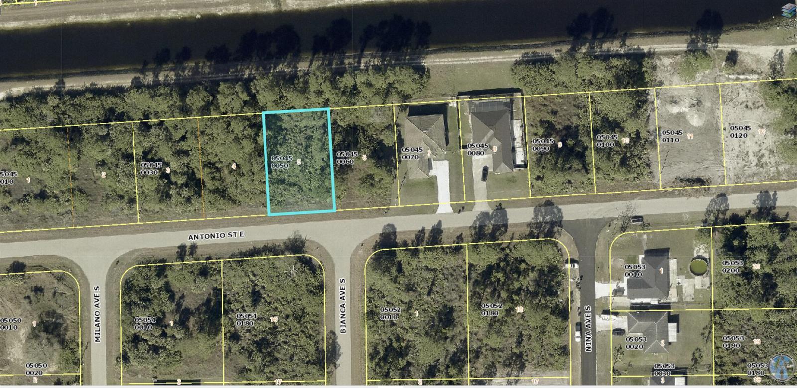 1235 Antonio Street E, Lehigh Acres FL 33974 photo 2