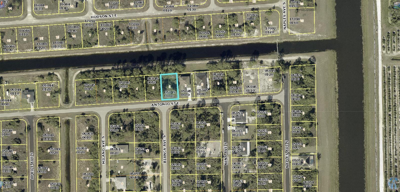 1237 Antonio Street E, Lehigh Acres FL 33974 photo 2