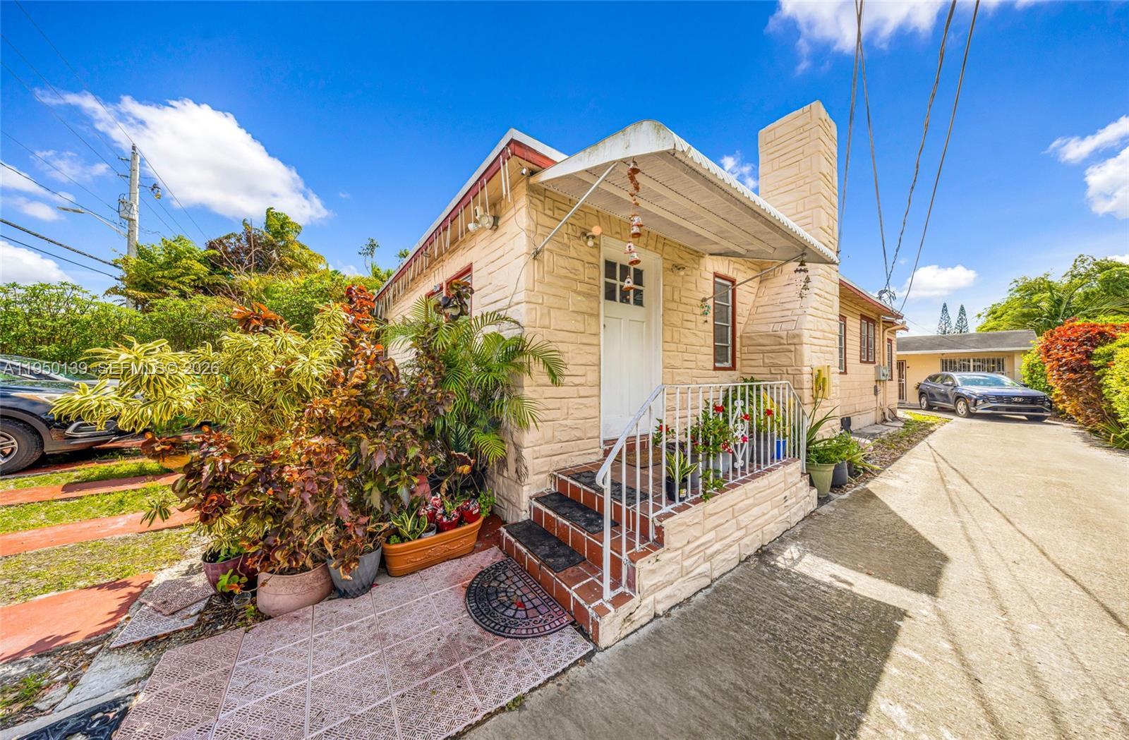 2600 SW 2nd St, Miami FL 33135