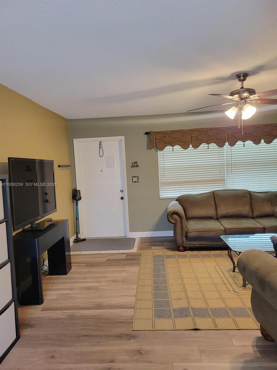 2031 Dewey St # 302, Hollywood FL 33020 photo 2