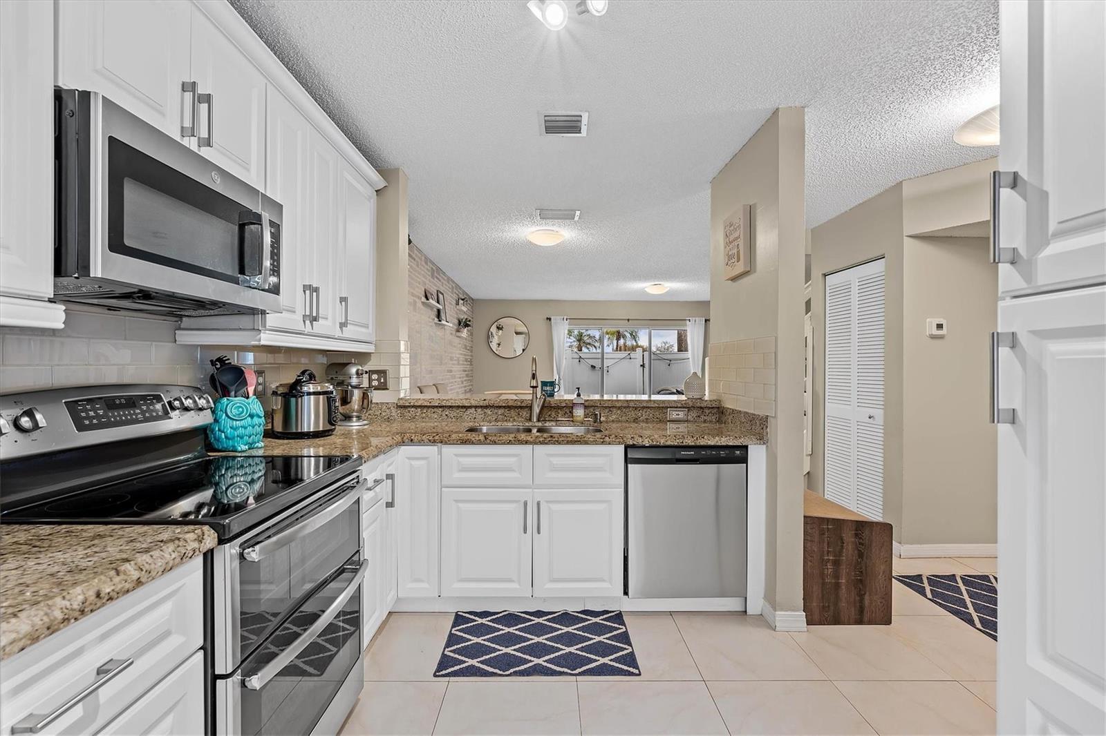 20815 NW 2nd Street # 20815, Pembroke Pines FL 33029 photo 3