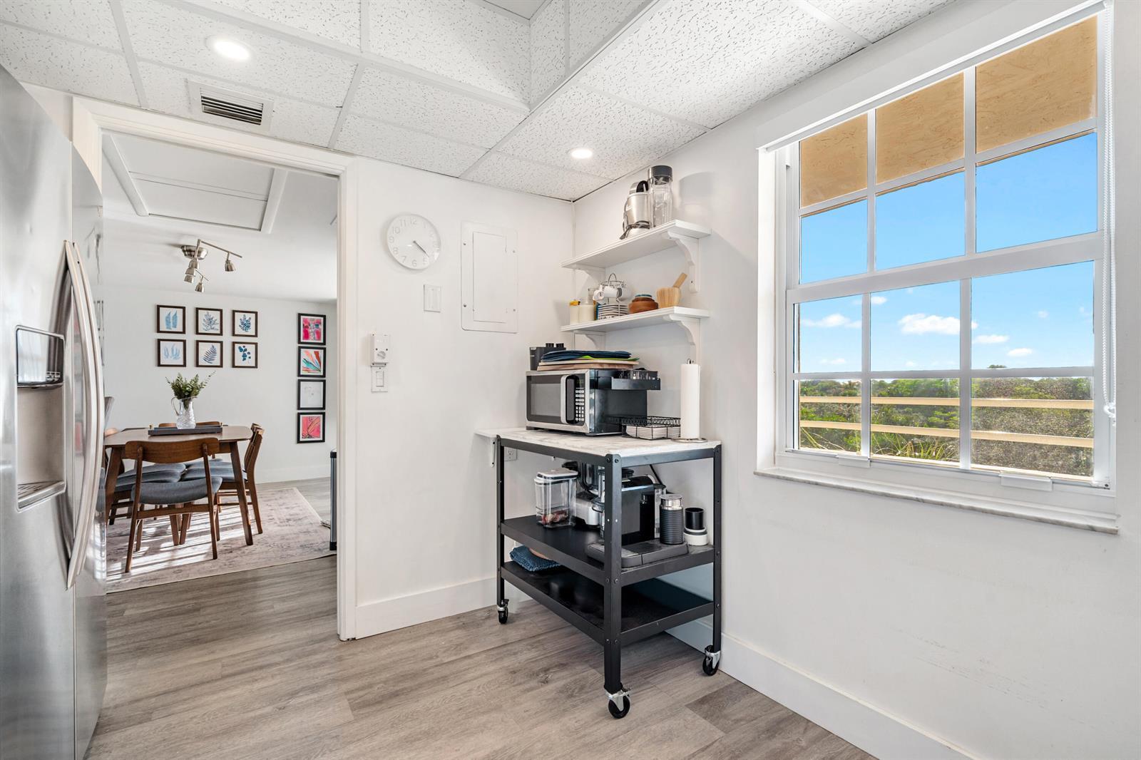 3900 Oaks Clubhouse Drive # 503, Pompano Beach FL 33069 photo 5