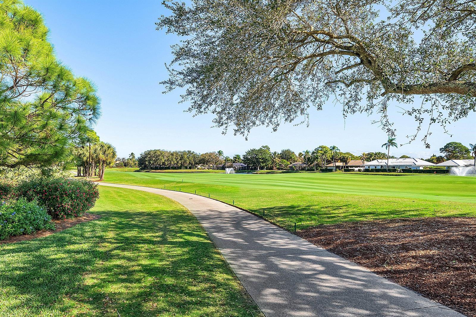 115 Palm Point Circle # A, Palm Beach Gardens FL 33418 photo 2