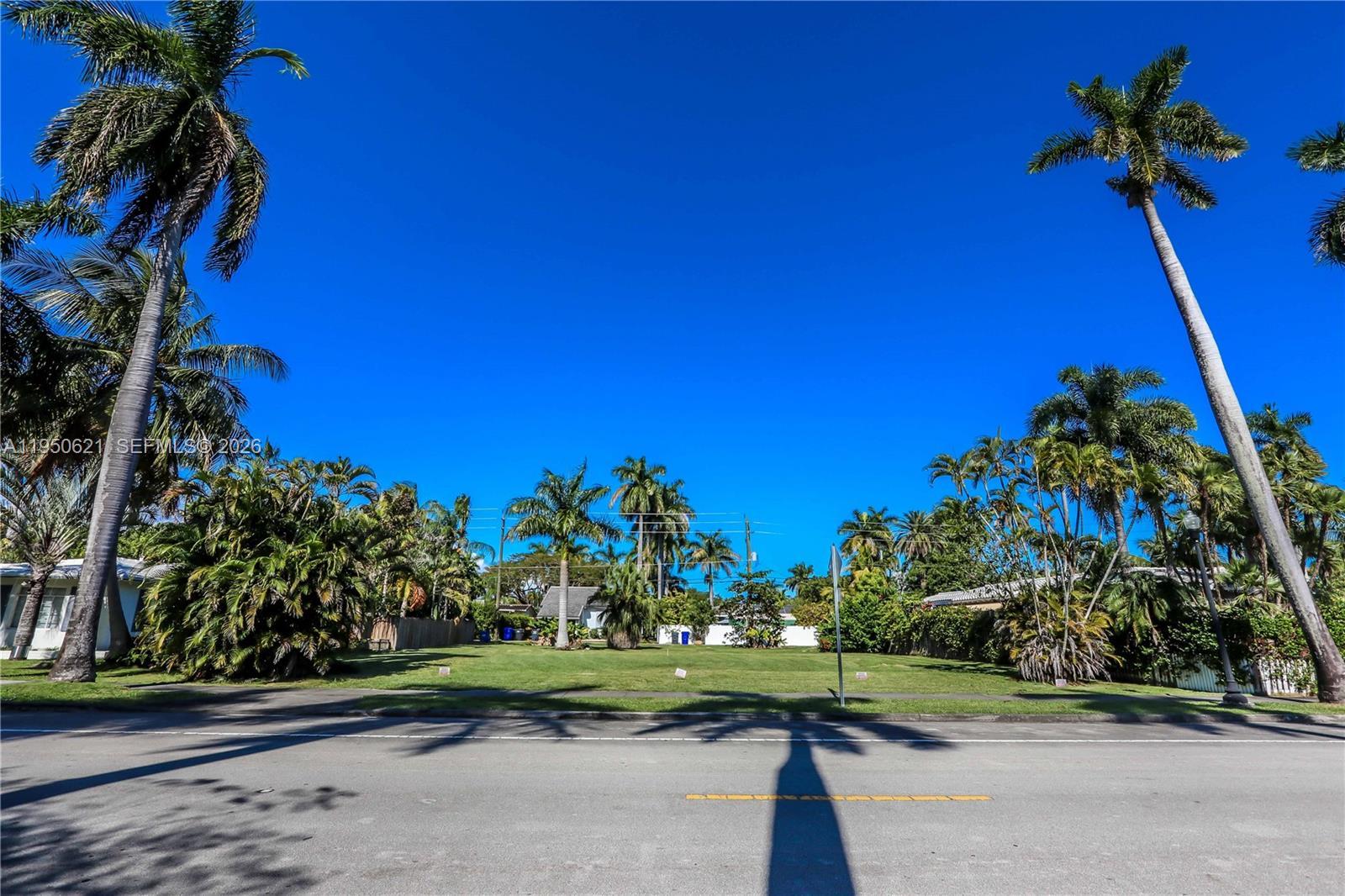 1211 Tyler St, Hollywood FL 33019 photo 5