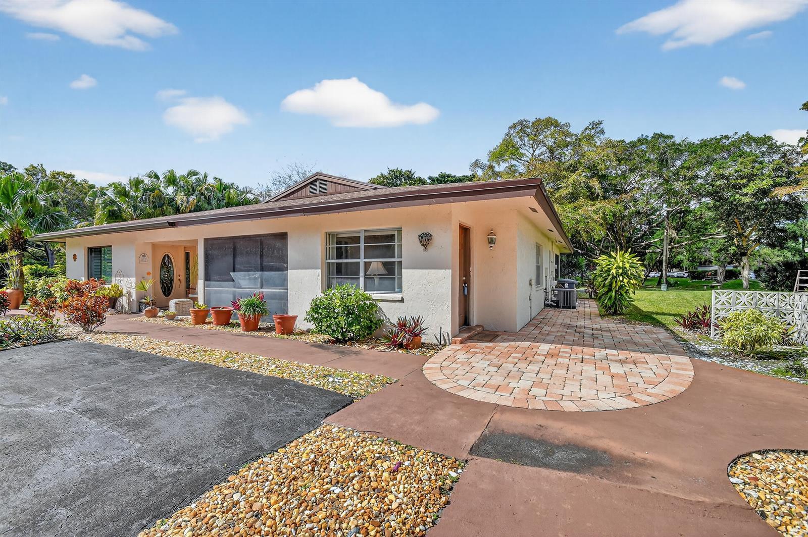 5199 Rose Hill Drive, Boynton Beach FL 33437 photo 2