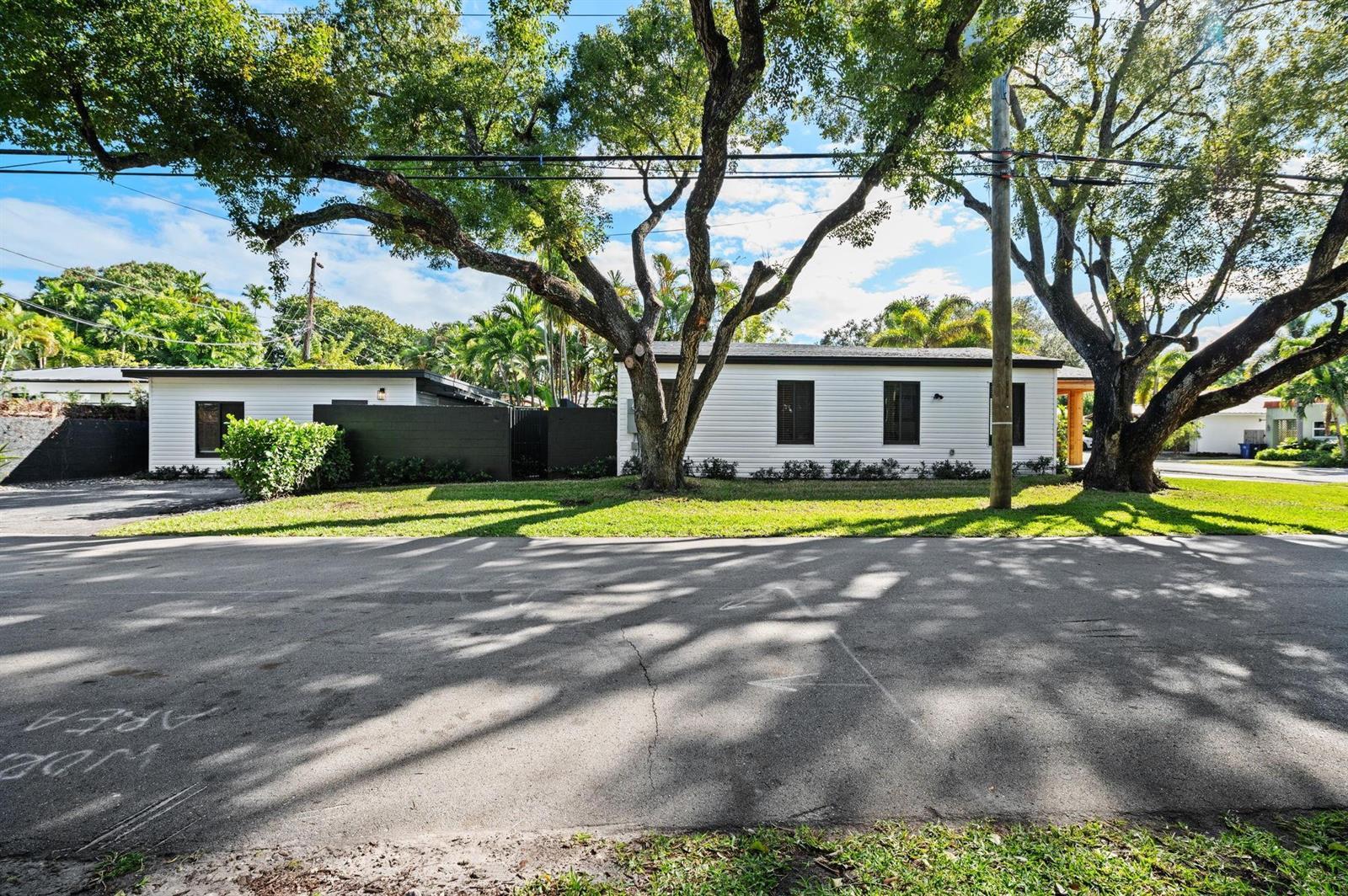 648 NE 16th Terrace, Fort Lauderdale FL 33304 photo 3