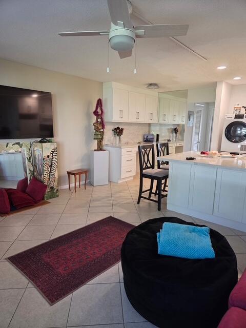 460 Horizons W # 111, Boynton Beach FL 33435 photo 3